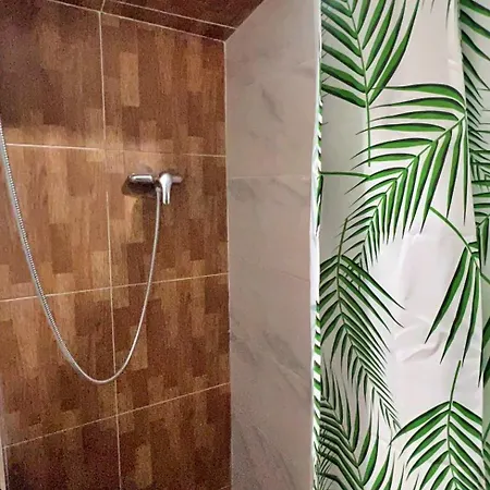Cosy Mouraria Rooms-2